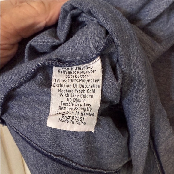 Embroidered Floral V-Neck Top - Blue and Red - Picture 7 of 11